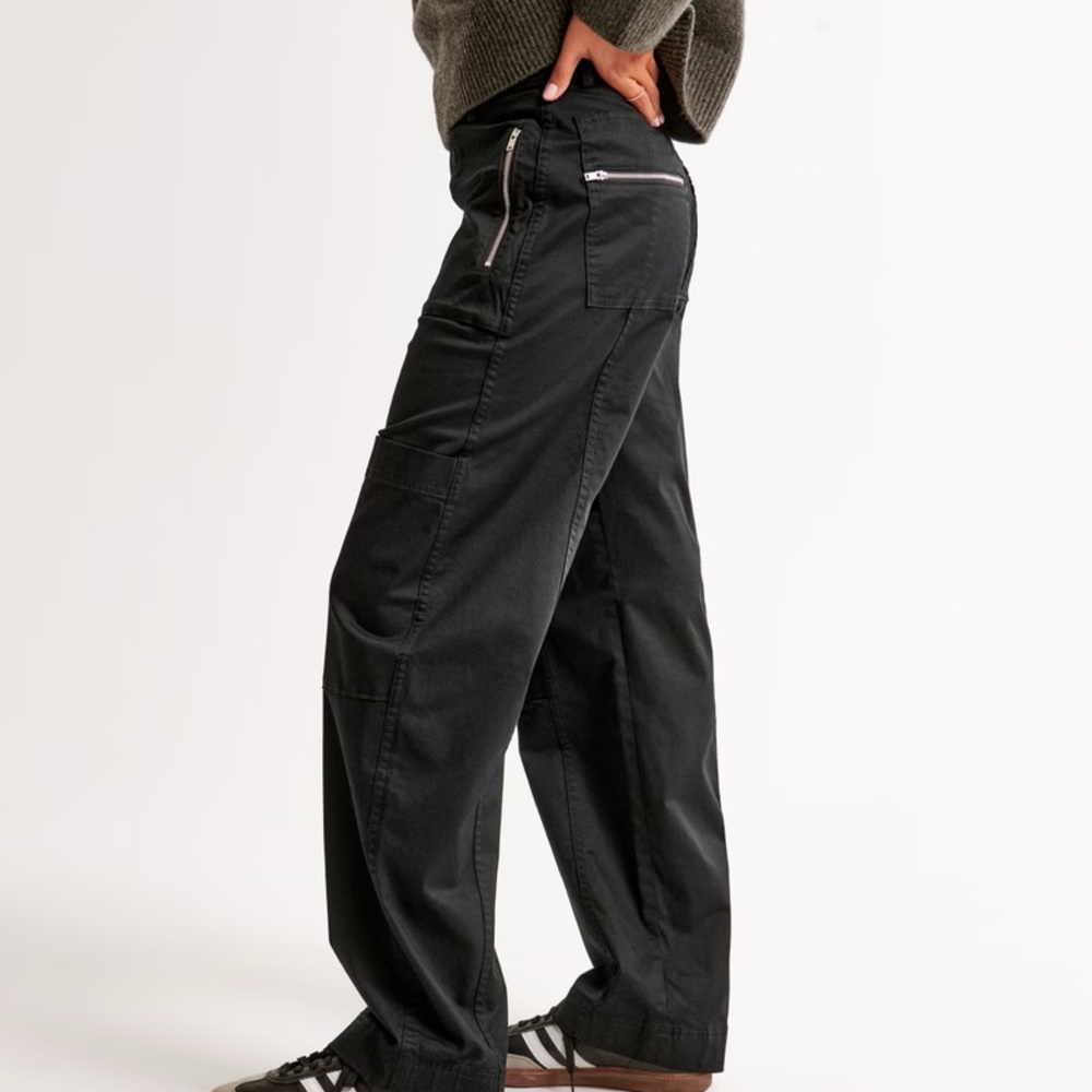 Abercrombie & Fitch Black Cargo Pants Relaxed Fit